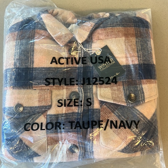 Super soft cozy Sherpa lined plaid Shacket peach, beige, blue brown added wool - Picture 5 of 6